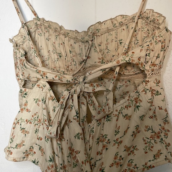 ASTR The Label Pleated Linen Cami Corset Top - Picture 8 of 10